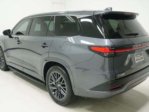Used 2025 Lexus TX 350 AWD w/ Technology Package image 6