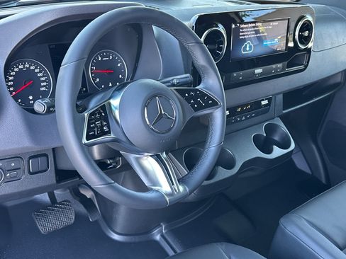 New 2026 Mercedes-Benz Sprinter 2500 image 12