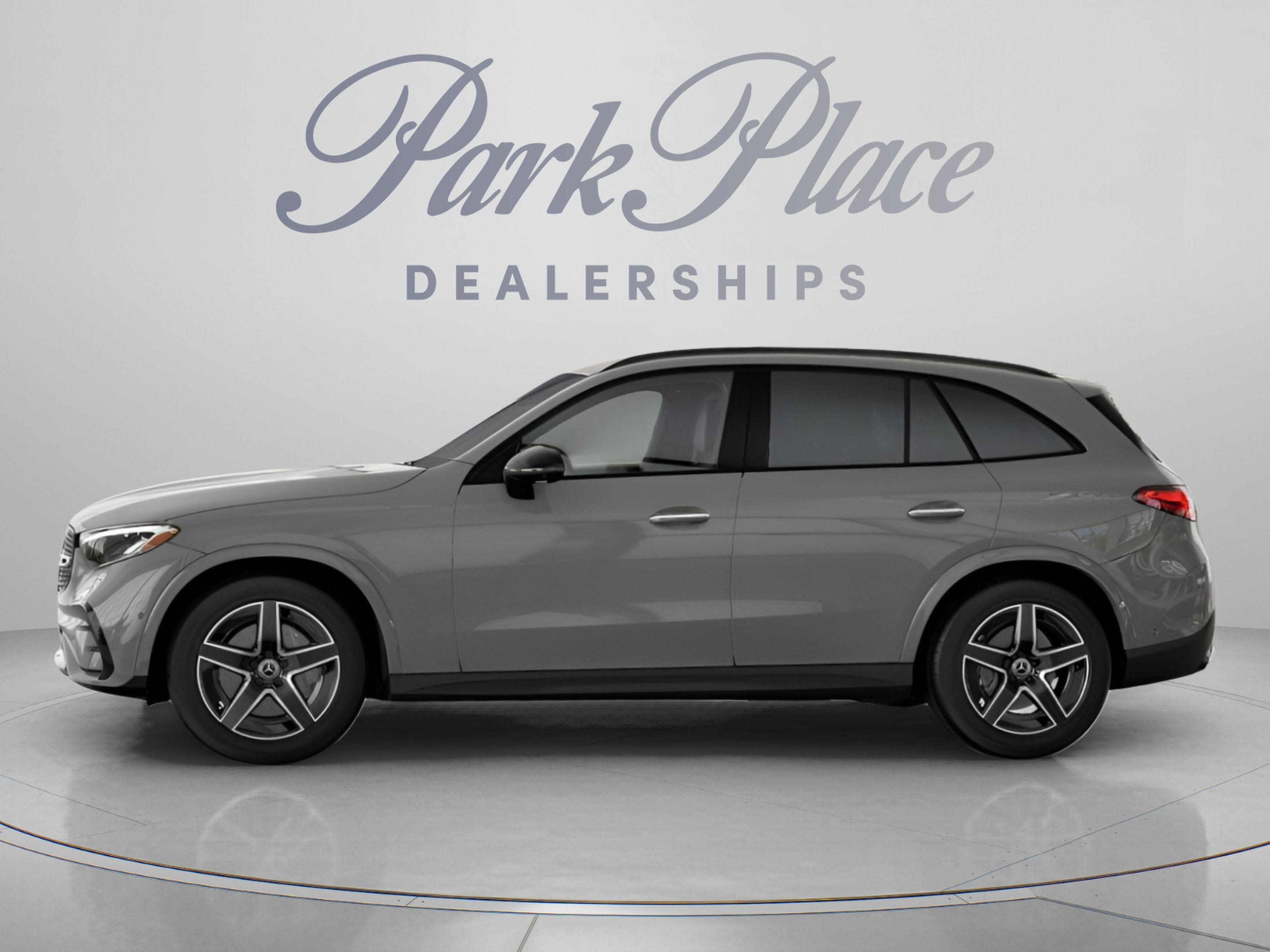 Used 2026 Mercedes-Benz GLC 300 image 5