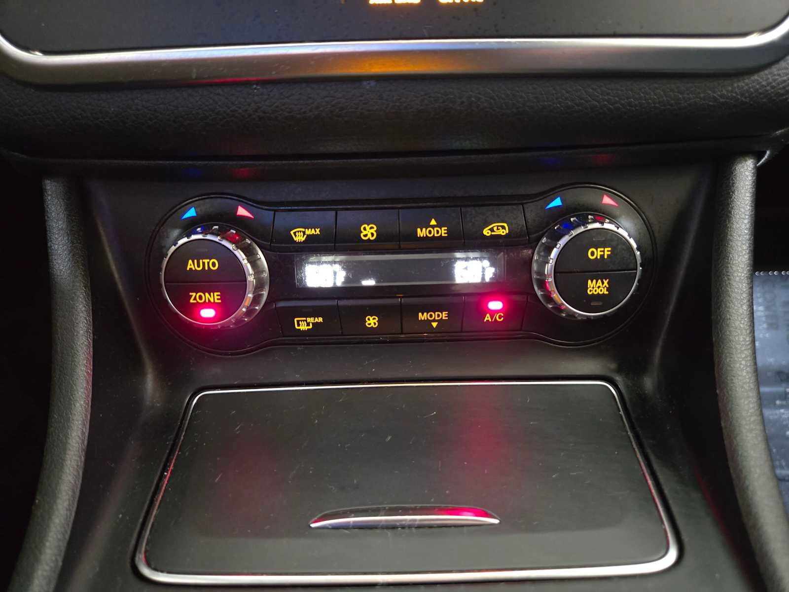 Certified 2020 Mercedes-Benz GLA 250 4MATIC image 27