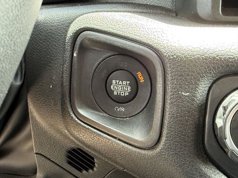 Used 2024 Jeep Wrangler Unlimited Sport AWD/4WD image 25