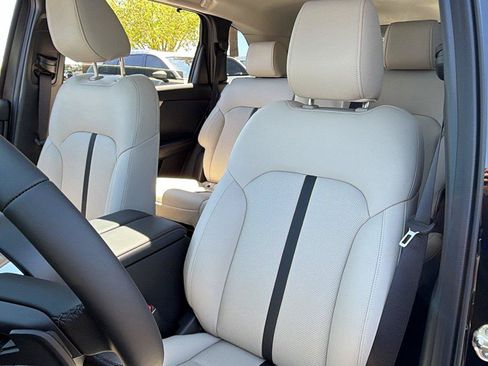 New 2026 MAZDA CX-90 3.3 Turbo w/ Preferred Package AWD/4WD image 25