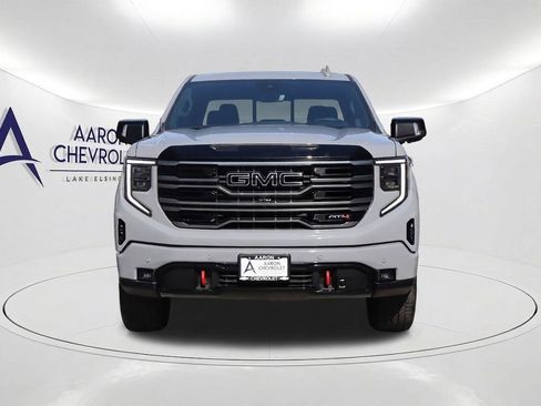 Used 2025 GMC Sierra 1500 AT4 w/ AT4 Premium Package AWD/4WD image 2