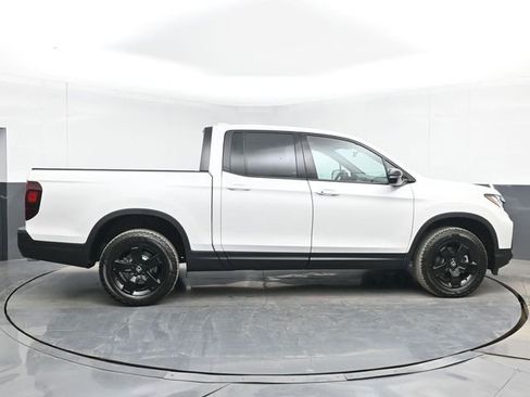 New 2026 Honda Ridgeline Black Edition image 11