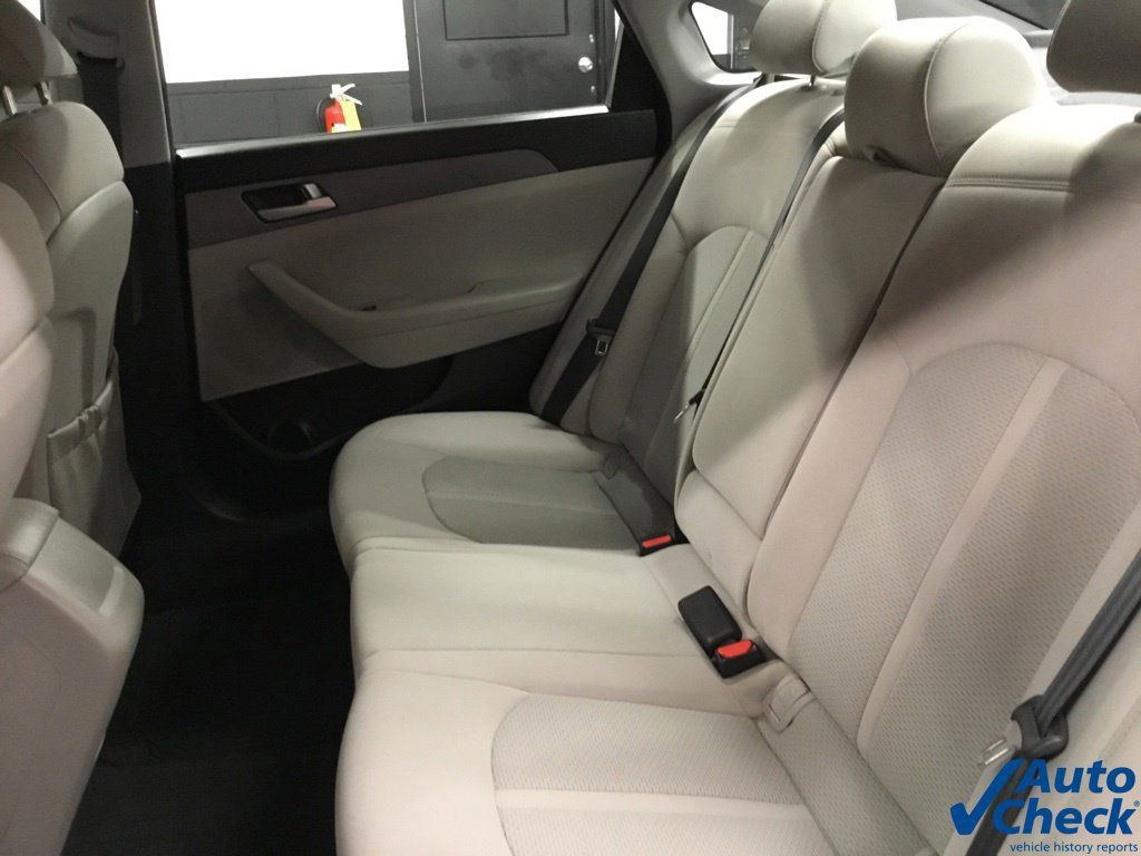 Used 2017 Hyundai Sonata SE FWD image 27
