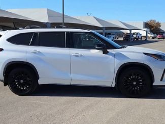 Certified 2023 Toyota Highlander XSE video 2