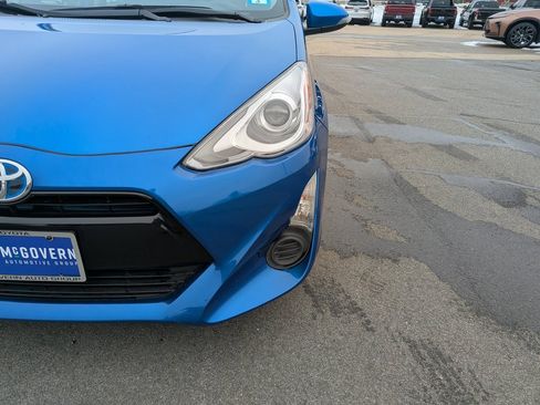 Used 2016 Toyota Prius C Three image 10