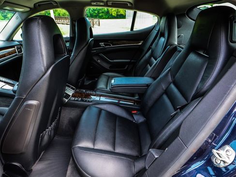 Used 2016 Porsche Panamera Edition image 40