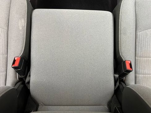 Used 2024 RAM 1500 Classic SLT image 33