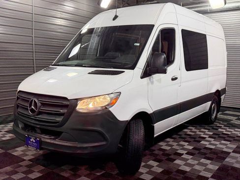 Used 2020 Mercedes-Benz Sprinter 2500 image 29