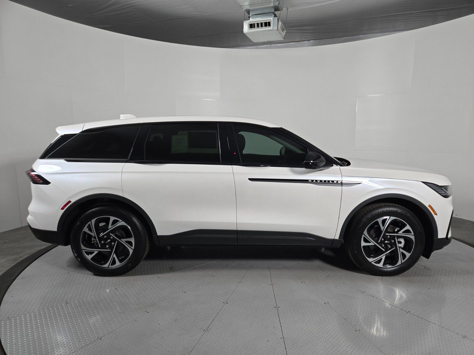 New 2026 Lincoln Nautilus Premier w/ Equipment Group 102A AWD/4WD image 3