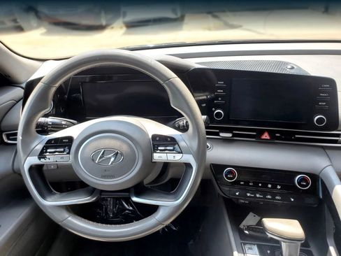Used 2021 Hyundai Elantra SEL w/ Convenience Package FWD image 41