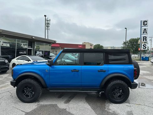 Used 2023 Ford Bronco Black Diamond AWD/4WD image 2