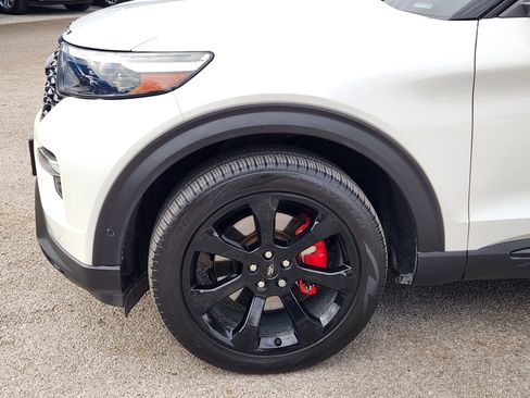 Used 2022 Ford Explorer ST w/ Equipment Group 401A image 8