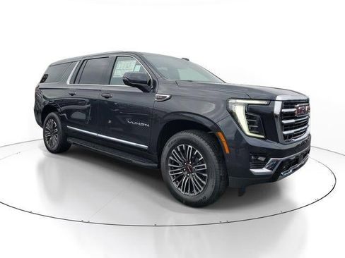 New 2026 GMC Yukon XL Elevation image 2