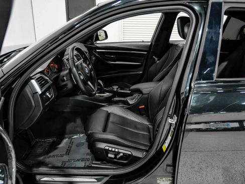 Used 2017 BMW 340i Sedan RWD image 19