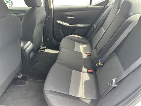 Used 2022 Nissan Sentra SV image 21