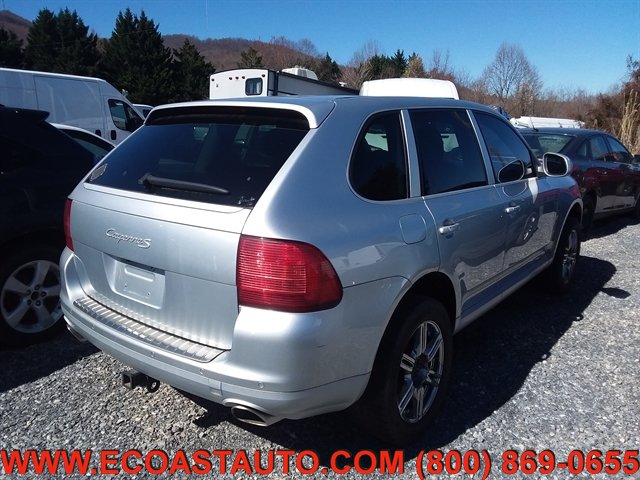 Used 2005 Porsche Cayenne S AWD/4WD image 2