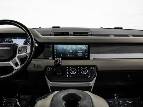 Used 2020 Land Rover Defender 110 S AWD/4WD image 23