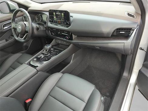 Certified 2021 Nissan Rogue SL w/ Premium Package image 14