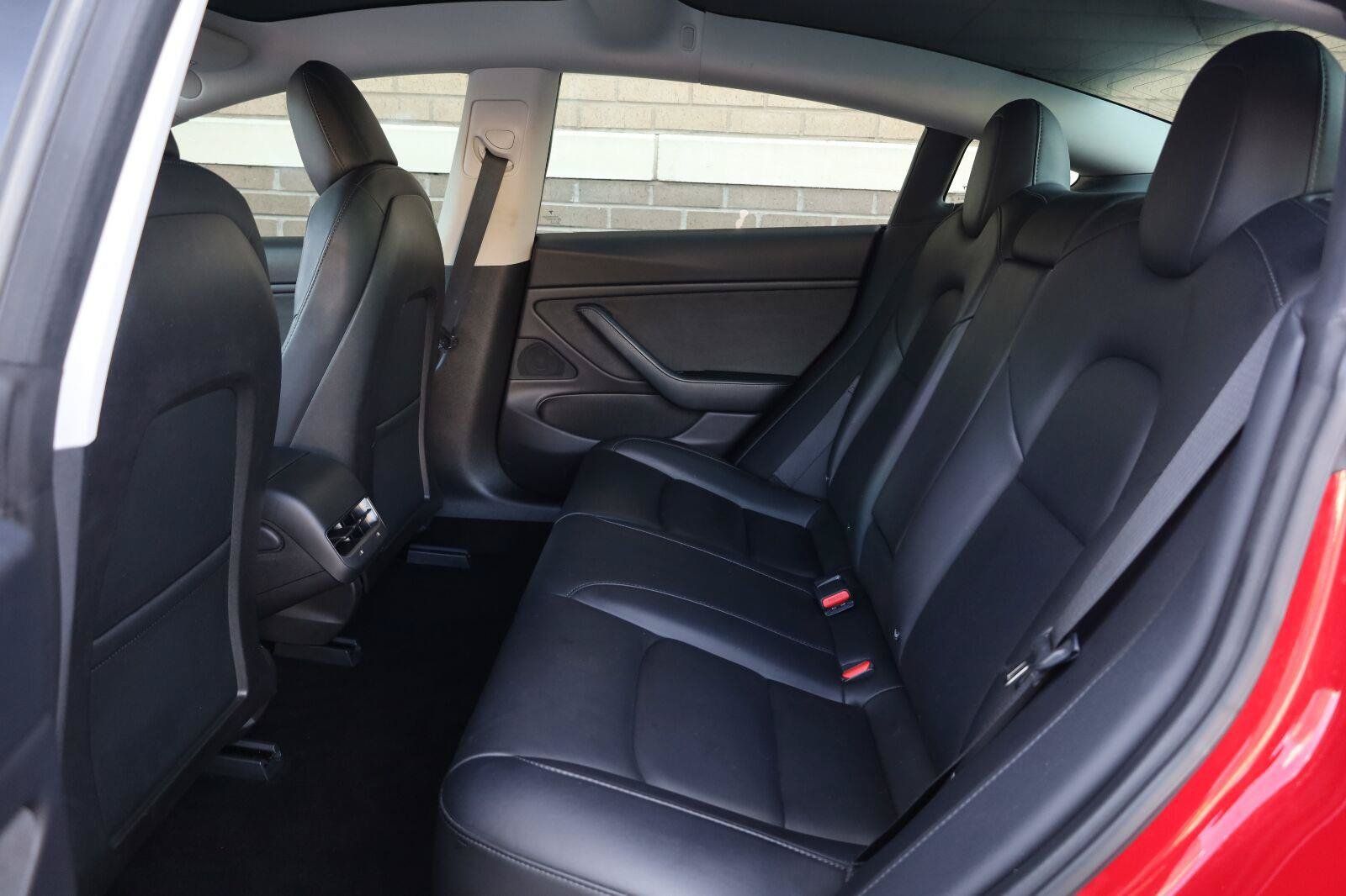 Used 2018 Tesla Model 3 Mid Range RWD image 21