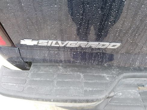 Used 2006 Chevrolet Silverado 2500 LT w/ Snow Plow Prep Package image 23