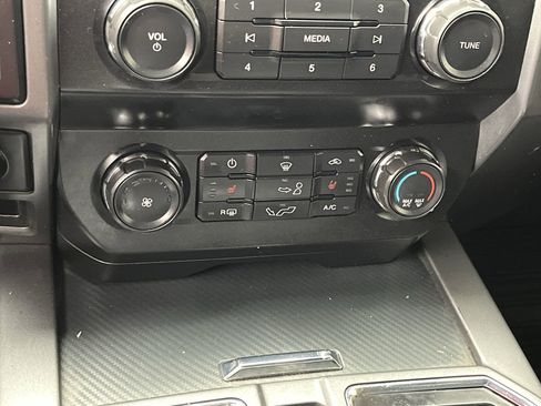 Used 2019 Ford F150 XLT w/ Equipment Group 302A Luxury image 22