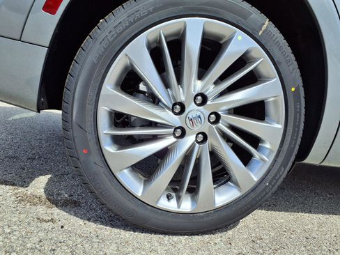 New 2026 Buick Envision Avenir image 30