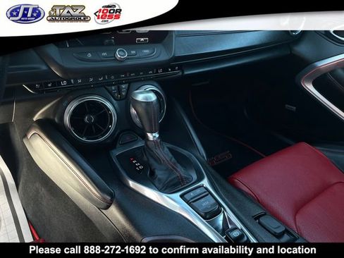 Used 2018 Chevrolet Camaro SS image 17