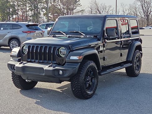 Used 2020 Jeep Wrangler Unlimited Sport image 2