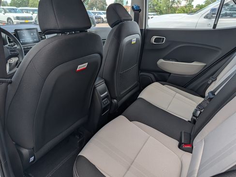 New 2026 Hyundai Venue SEL FWD image 8