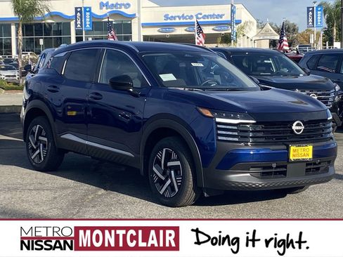 New 2026 Nissan Kicks SV image 1