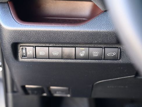 Used 2024 Toyota RAV4 Limited image 25