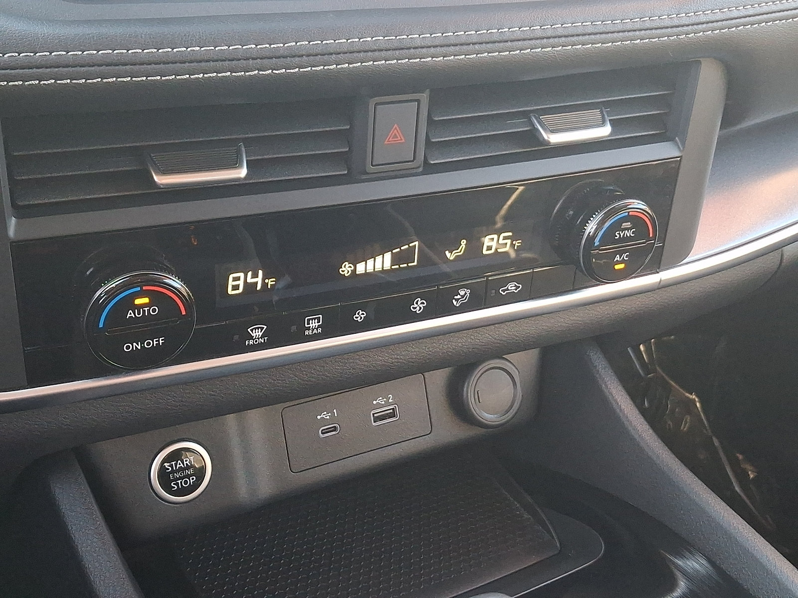 Used 2023 Nissan Rogue SV AWD/4WD image 16