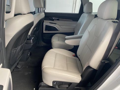 Used 2020 Kia Telluride EX w/ EX Premium Package AWD/4WD image 19