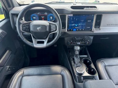 Used 2025 Ford Bronco Outer Banks AWD/4WD image 11