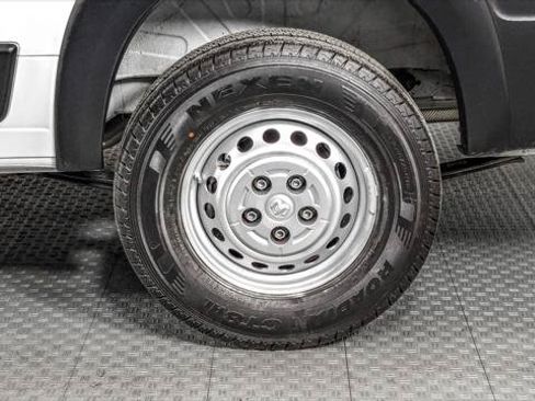 Used 2024 RAM ProMaster 2500 w/ Convenience Group FWD image 30