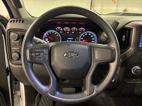 Used 2023 Chevrolet Silverado 1500 Custom Trail Boss AWD/4WD image 35