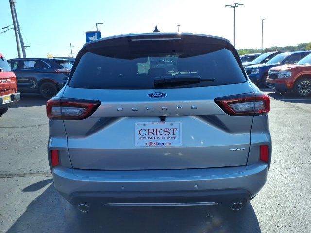Certified 2023 Ford Escape ST-Line w/ Tech Pack #1 AWD/4WD image 5