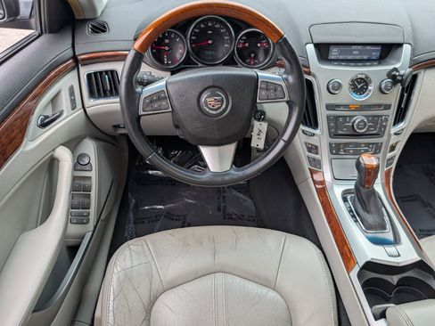 Used 2011 Cadillac CTS Luxury RWD image 13