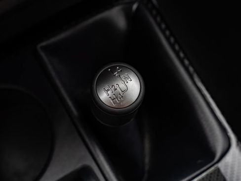 Used 2020 Toyota 4Runner TRD Off-Road AWD/4WD image 19