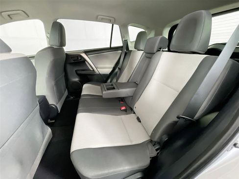 Used 2015 Toyota RAV4 LE AWD/4WD image 25