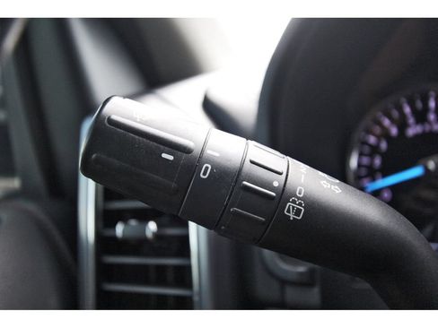 Used 2019 Ford Expedition Max Platinum RWD image 18