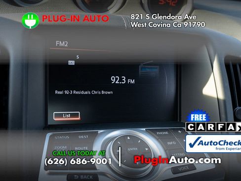 Used 2010 Nissan 370Z Touring image 25