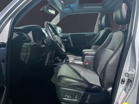 Used 2016 Toyota 4Runner SR5 Premium AWD/4WD image 9