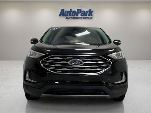 Certified 2021 Ford Edge Titanium w/ Canadian Touring Package AWD/4WD image 2