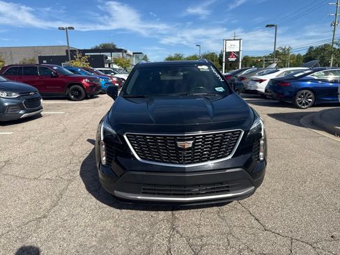 Used 2019 Cadillac XT4 Premium Luxury w/ Cold Weather Package AWD/4WD image 2