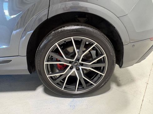 Used 2019 Audi Q8 Premium Plus AWD/4WD image 36