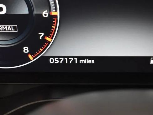 Used 2023 Mitsubishi Outlander SE FWD image 28