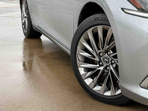 Used 2024 Lexus ES 350 w/ Ultra Luxury Package FWD image 9